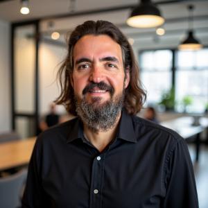 Photo of Alex Rebkowski, Co-Founder & Managing Director