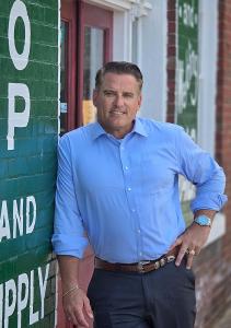 Photo of Senator Bryce Reeves at a hardware store in Culpeper VA