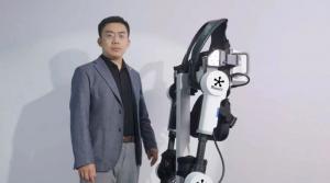 Portrait of Dr. Wang Tian, Founder & CEO of RoboCT, honored in Fortune China 40 Under 40 (2025) for leading China’s first medical exoskeleton standard, YY/T 1973-2025.