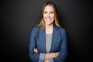 Dr. Annie Davoren
