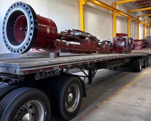 Alvarez Brokerage & Transport LLC truck on the road – freight transport and logistics services