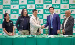 Gabby Concepcion signs contract to renew partnership with Smiles Mobile Remittance