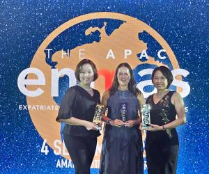 Relocity's Seem Sing Accepts the FEM APAC EMMA Award for Best Partnership