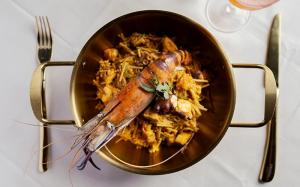 Restaurante comida española CDMX con paella y tapas en Polanco.