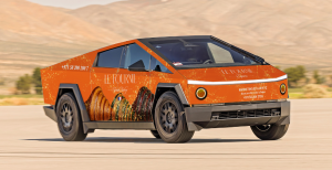 vehicle branding company in dubai
