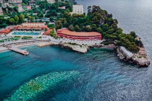 Monte-Carlo Beach
