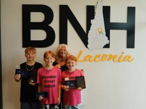 Instant Saver Students Holding Coin Purses