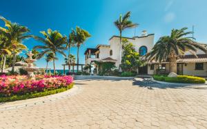 Casa Bellamar, Mexico