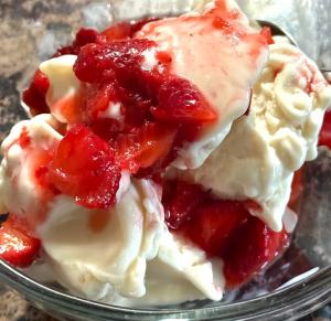 Healthy Ninja Creami Recipe - Strawberry Sundae