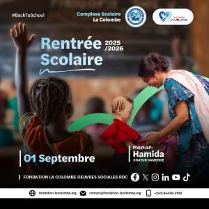 La présidente de la fondation, Maman Hamida, lors de la 6iem editions de distribution de kits scolaires.