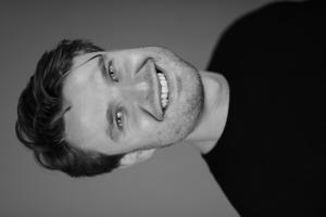 Portrait of Daan Wolff, Founder and CEO of CompanyData.com, author of the article
