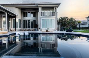 miami-pool