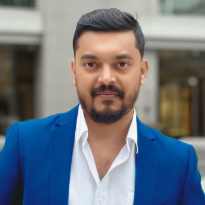 Portrait of Ayan Mullick, Amazon growth strategist and founder of E-commerce Simplified