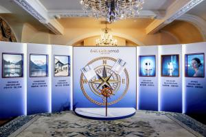 Wide view of the 64K Cellssense Gala at Waldorf Astoria Shanghai, showing brand history and signature products.