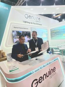 Madhav Bhatta and Alexey Kovsh sign MOU