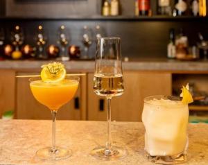Tokoya, coctelería japonesa en Polanco con bebidas japonesas y cocteles japoneses, celebra la tradición de la sopa miso en su propuesta culinaria.