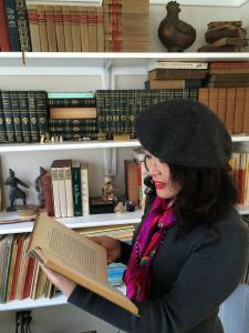 Author, Newspaper Columnist, and Poet Qin Sun Stubis
