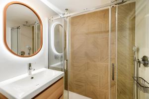 bathroom shower sliding glass doors