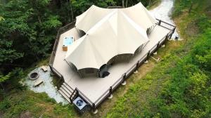Elk Hollow Luxury Glamping Tents