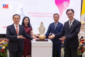 The event also featured the inauguration of a salt sculpture exhibition by Taiwanese artist Lo Kuang-Wei
