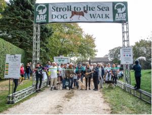 Start Line for the 2025 ARF Hamptons Stroll to the Sea (Photo credit: Lisa Tamburini)