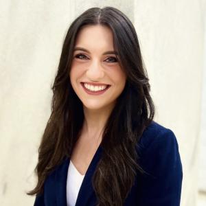 Dr. Jenna Schneider