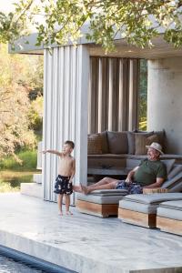 Cheetah Plains Mapogo Poole Family Experience