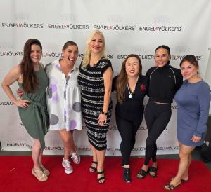 At the recent Las Vegas women’s leadership events, Hazel stood alongside powerful female voices from business, real estate, and entrepreneurship — a true exchange of strength and purpose.