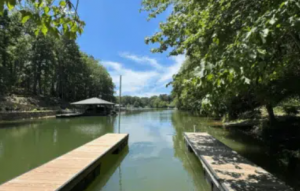 Lakefront Homes For Sale in North Carolina