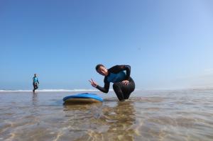 Learning surfing in Portugal