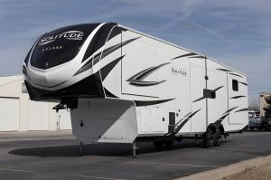Used Fifth Wheel RV for sale
