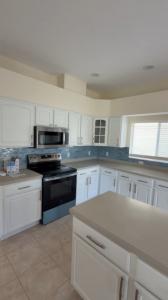 Kitchen Cabinet Repainting