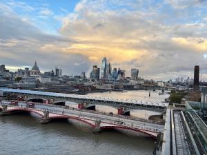 Dramatic pic of the London skyline over the river Thames