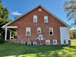 3 separate income producing rental units totaling 4 bedrooms & 3 bathrooms with 3 individual heat pumps and electrical service, month to month leases and fronting Rt. 33 only 5 miles from Ruckersville & Rts. 33/29