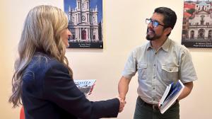 Maryna Ovtsynova, President of the ALLATRA International Public Movement, and Rev. Fr. Bernardo León Mercado Vargas, Provincial Superior of the Society of Jesus in Bolivia, at a meeting at the General Curia of the Society of Jesus in Rome