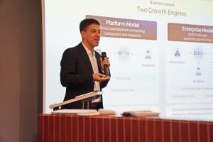 Raoul Moroder, Marketing Manager at Jably