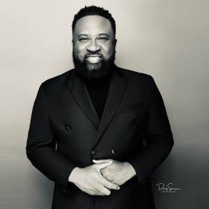 Director Jon Covington takes the barbershop conversations that have long defined Black male culture and brings them to screen in a powerful documentary, BLACK MAN, set to premiere in Los Angeles on Wednesday, November 19, 2025 for International Men's Day.