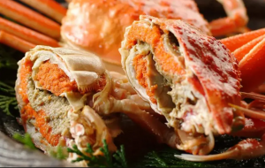 Sekogani, the female counterpart to the large Snow Crab. Their red roe eggs are prized for their taste and abundance.