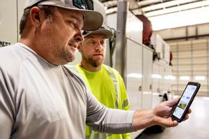 Utility workers leverage Daupler RMS in the field.