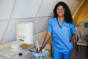 how much do dentists make an hour