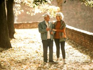 Dr. Farkas's telehealth psychiatric services make expert geriatric mental health care accessible and convenient for Hilton Head's retirement community, eliminating travel barriers while maintaining quality care.