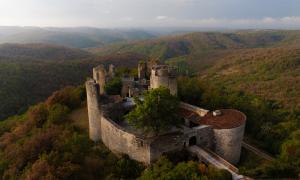Enchanting Wedding castle story in southwest France