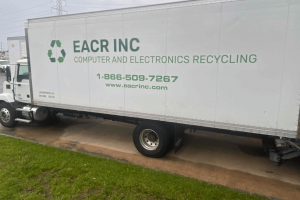 box truck that says EACR Inc
