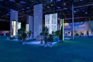 Latest corporate event booth and exhibit designs mastered by EMC3 design firm using Smartstage OTS hardware and custom fabrication capabilities for the HP Amplify partner event in Las Vegas, Nevada