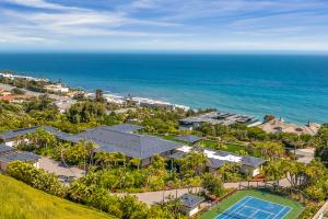 Certified Net Zero Carbon Estate with Tesla Powerwalls & Solar