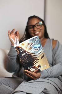 Author Jada Damone