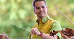 Dane Lam conducts rehearsal of Tchaikovsky Spectacular - Courtesy of Chris Rohrer