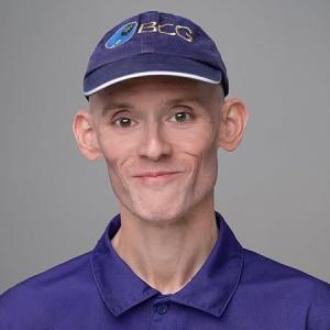 Headshot of Eric Butow, co-author of "Master Your Money, Secure Your Future."